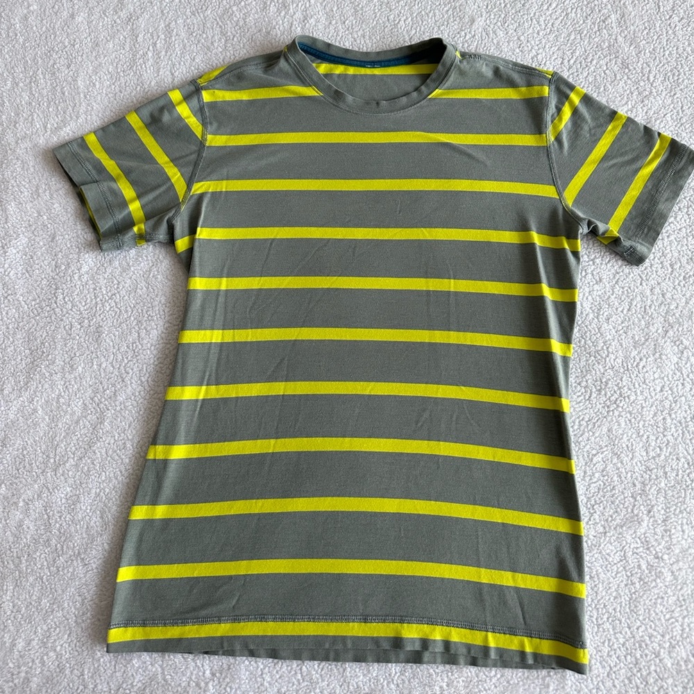 lululemon 5 YEAR BASIC TEE Medium